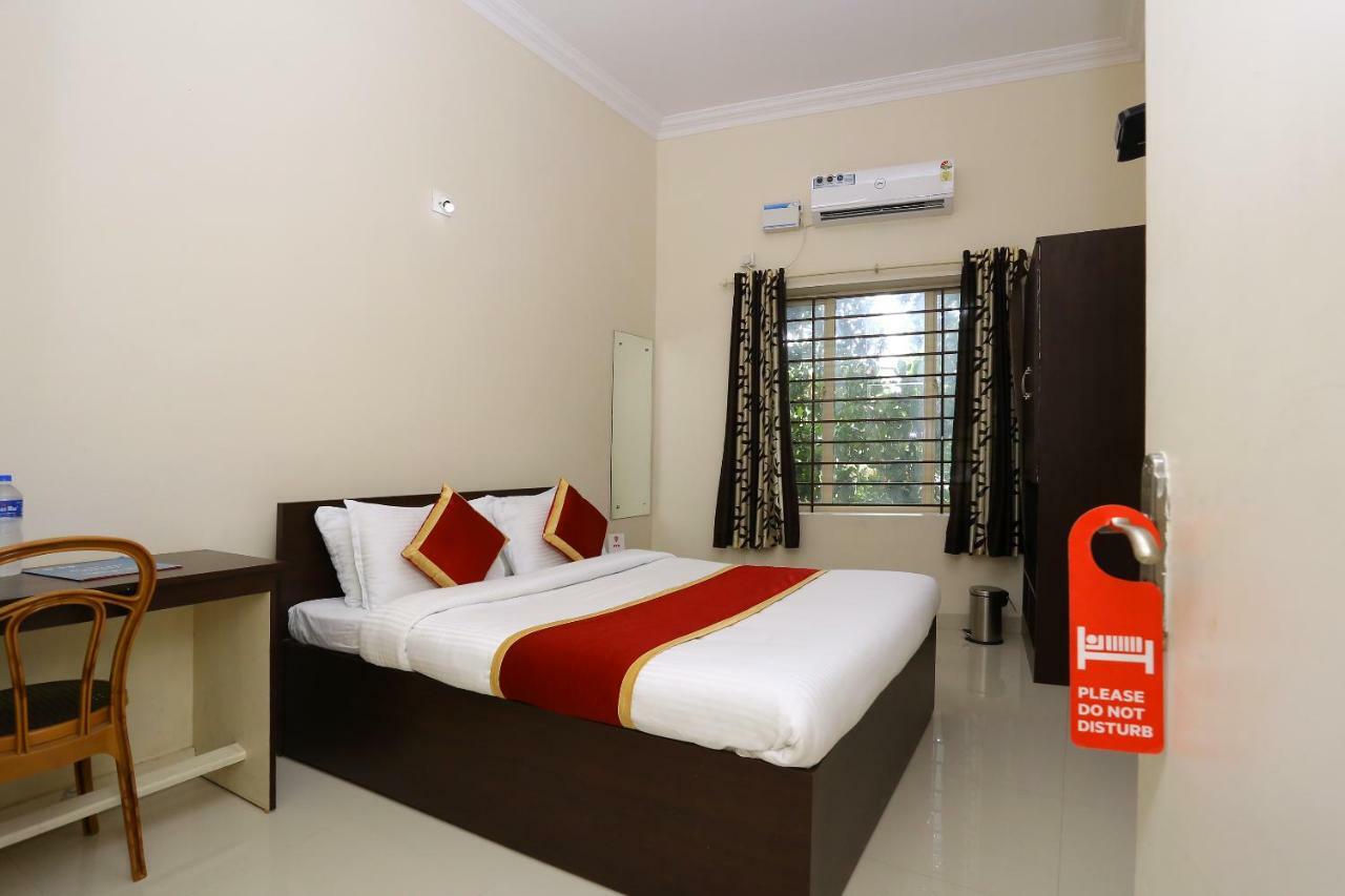 Oyo 9118 Saravana Inn Thiruvananthapuram Eksteriør billede