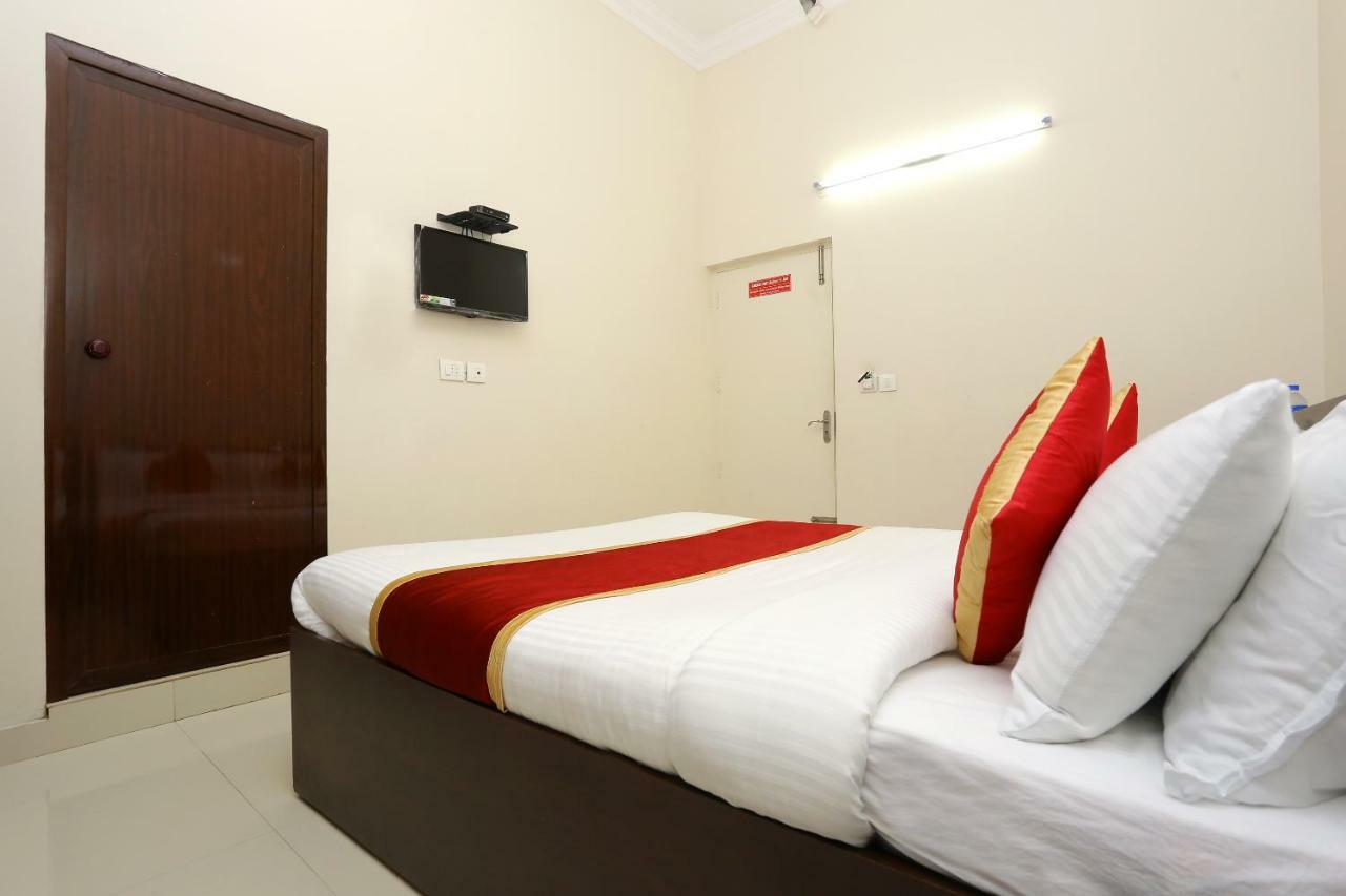 Oyo 9118 Saravana Inn Thiruvananthapuram Eksteriør billede