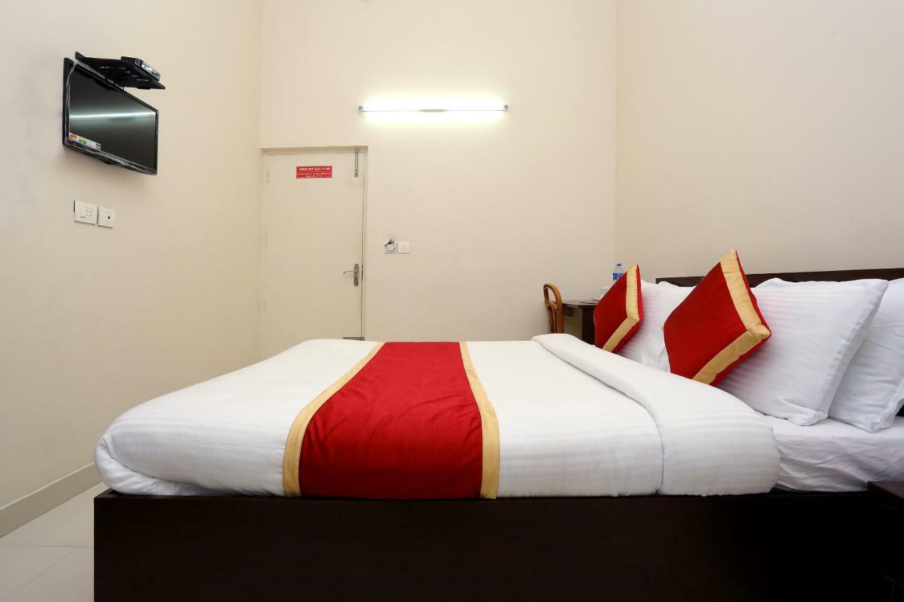 Oyo 9118 Saravana Inn Thiruvananthapuram Eksteriør billede